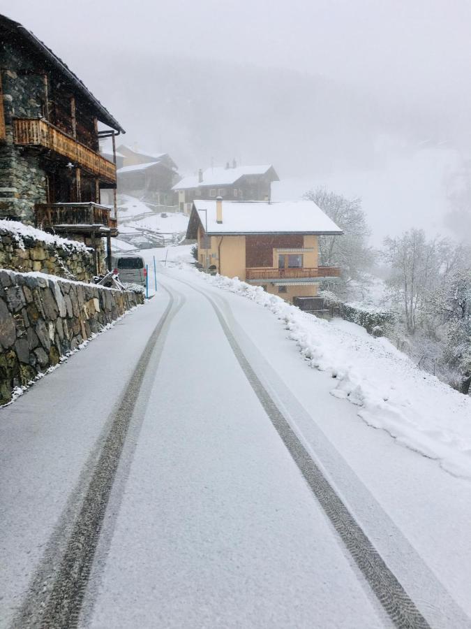 La Chaumiere D'Herens Vernamiege ภายนอก รูปภาพ